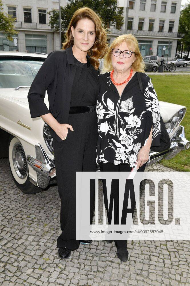 Susann Uplegger and Franziska Troegner at the premiere of the play Zuhause bin ich Darling in der Komödie am Kurfürstendamm at the Schiller Theater Berlin, 04 08 2019 Foto:xF.xFuturexImage