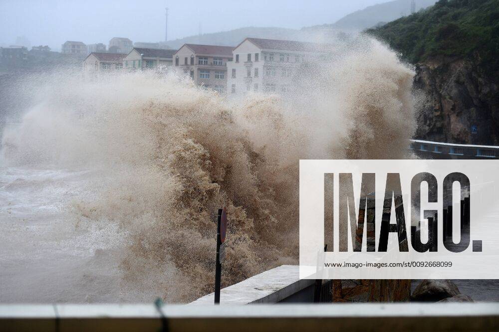 KW32 (190810) -- BEIJING, Aug. 10, 2019 -- Huge waves beat against the sea shore as Typhoon Lekima approaches in Shitang Township of Wenling City, east China s Zhejiang Province, Aug. 9, 2019. China s National Meteorological Center issued a red alert for Typhoon Lekima Friday morning, as it is expected to make landfall in the coastal areas of eastern China s Zhejiang Province Saturday. At 8 a.m., the center of Typhoon Lekima, the ninth typhoon of the year, was about 290 km southeast of the city of Wenling in Zhejiang, with a maximum wind force of 209 km per hour. ) XINHUA PHOTOS OF THE DAY HanxChuanhao