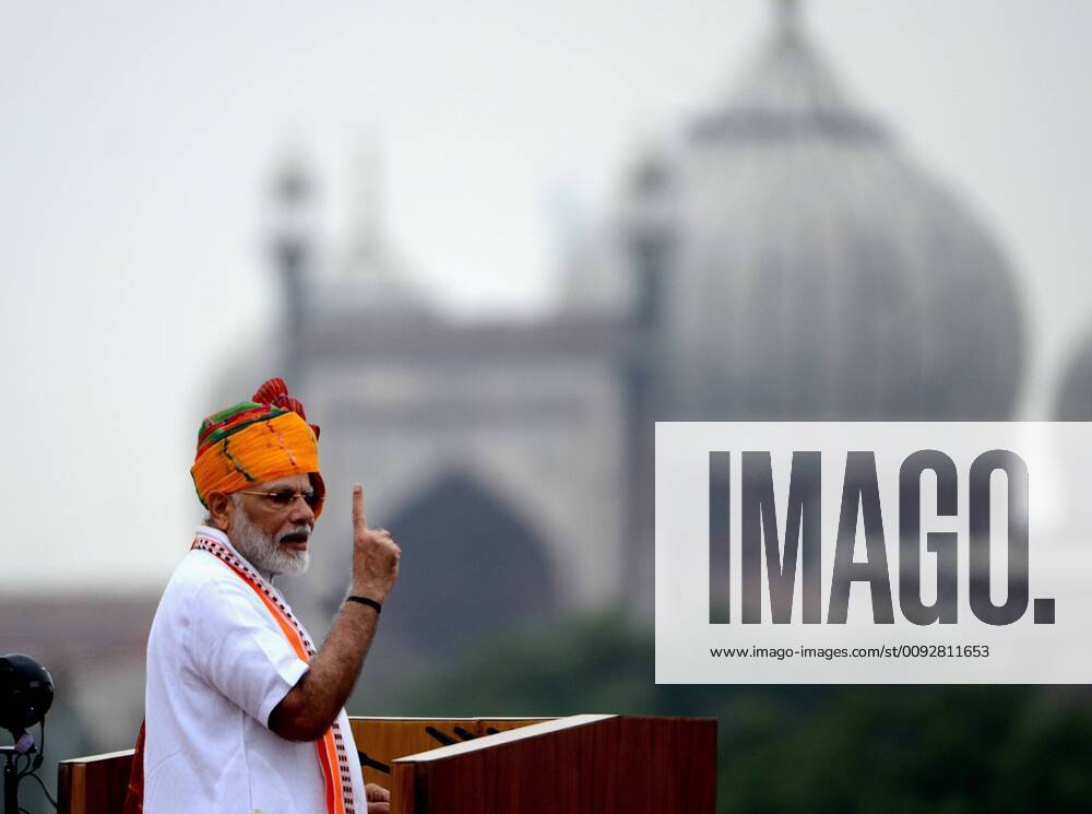 KW33 (190815) -- NEW DELHI, Aug. 15, 2019 (Xinhua) -- Indian Prime Minister Narendra Modi addresses the nation on the 73rd Independence Day from the ramparts of the historic Red Fort in New Delhi, India, Aug. 15, 2019. (Photo by Partha Sarkar Xinhua) INDIA-NEW DELHI-PM-INDEPENDENCE DAY