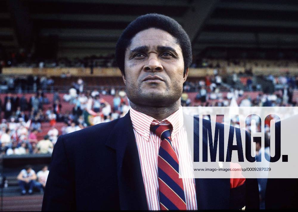 Eusebio (Benfica coach). Benfica v PSV Eindhoven. 25 5 88. European Cup Final 1988.