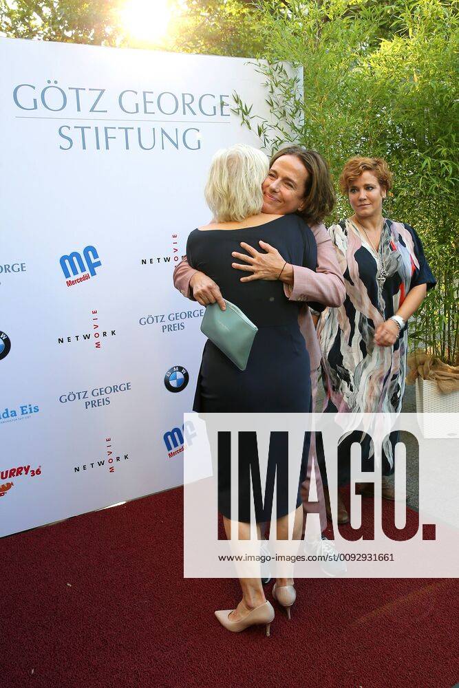 Award GOETZ GEORGE PRIZE 2019 Marika George, Claudia Michelsen and Muriel Baumeister on the Red Carpet for the award of the GOETZ GEORGE PRIZE on 19 August 2018 in the Astor Film Lounge The endowed prize shall commemorate this lifes work of Goetz George Berlin Charlottenburg Berlin Germany