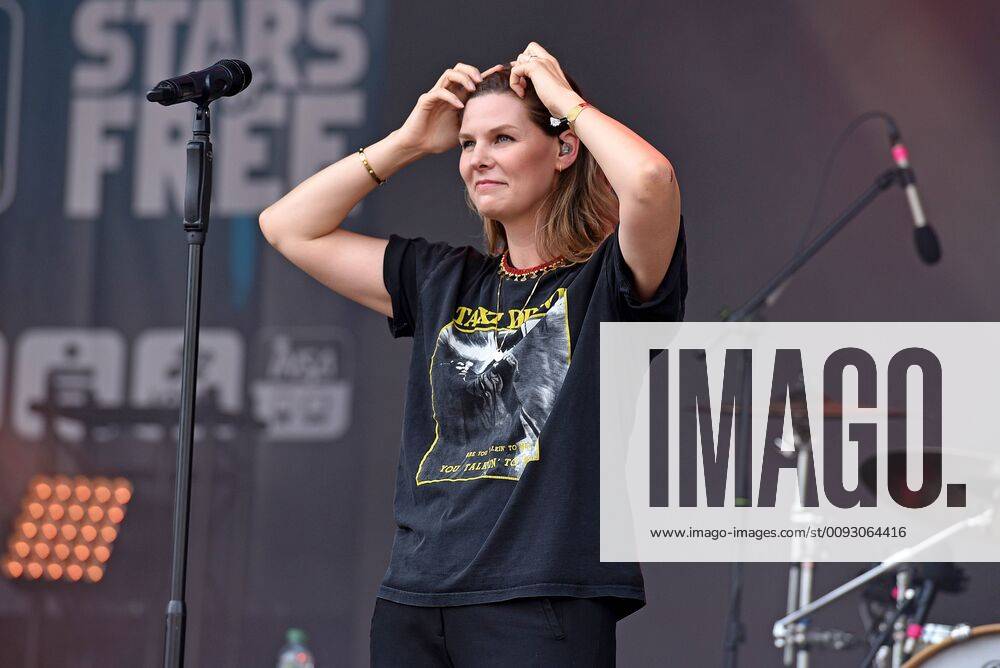 Eva Briegel July at Stars for free in the Stadtpark in Magdeburg on 25 08 2019