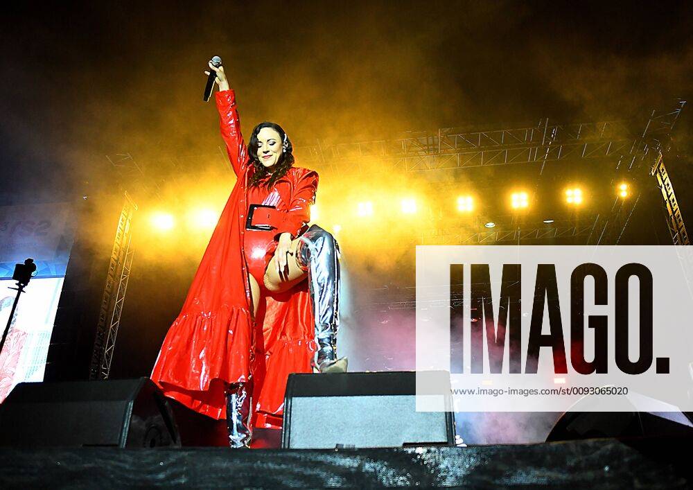Berlin The 90s live tour 24 08 2019, v l Jasmin Wagner Bluemchen will be on stage on 24 08 2019 at the 90s live party in Berlin Hoppegarten