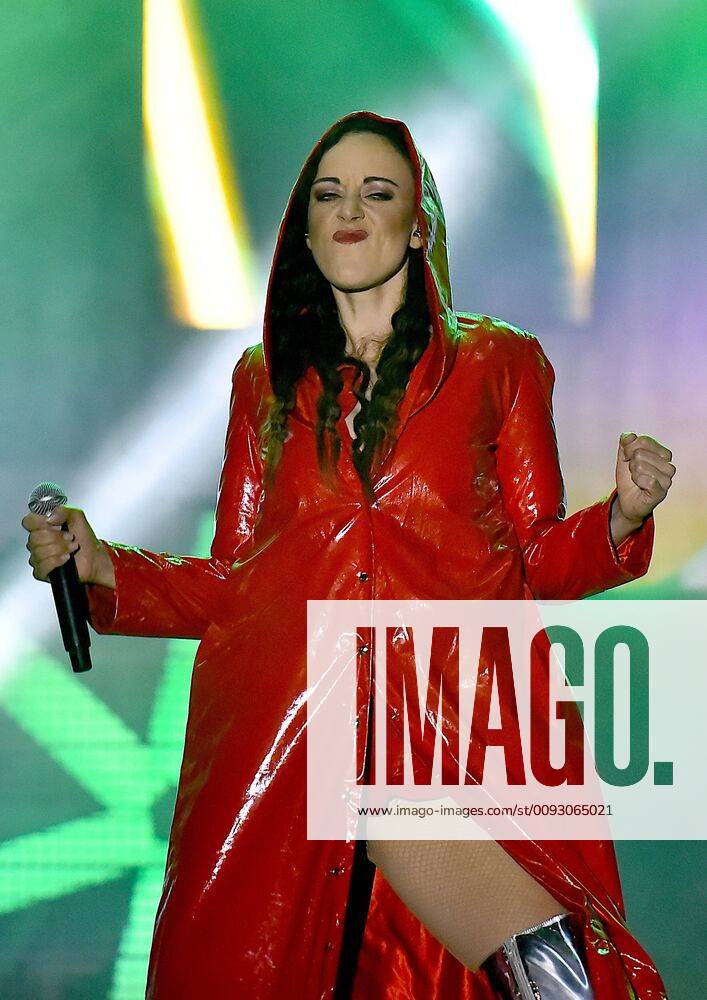 Berlin The 90s live tour 24 08 2019, v l Jasmin Wagner Bluemchen will be on stage on 24 08 2019 at the 90s live party in Berlin Hoppegarten
