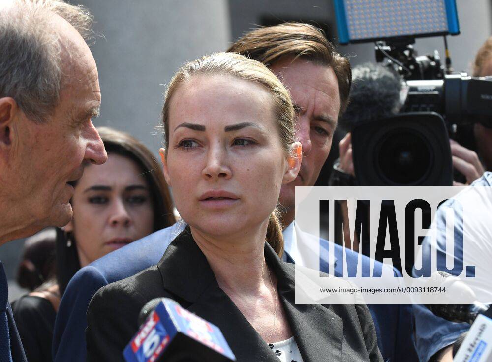 Alleged victim of billionaire Jeffrey Epstein Chauntae Davies exits Manhattan Federal Court, Tuesday, July 27, 2019 in New York City. Epstein committed suicide while confined in the Manhattan Correctional Facility. NYP20190827809 LOUISxLANZANO
