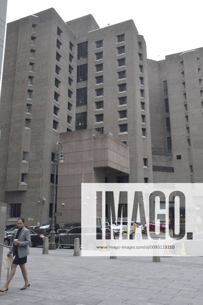 Manhattan Correctional Center is seen in this photo. Alleged victims of billionaire Jeffrey Epstein attended a hearing at Manhattan Federal Court, Tuesday, August 27, 2019 in New York City. Epstein committed suicide while confined in the Manhattan Correctional Facility. NYP20190827818 LOUISxLANZANO