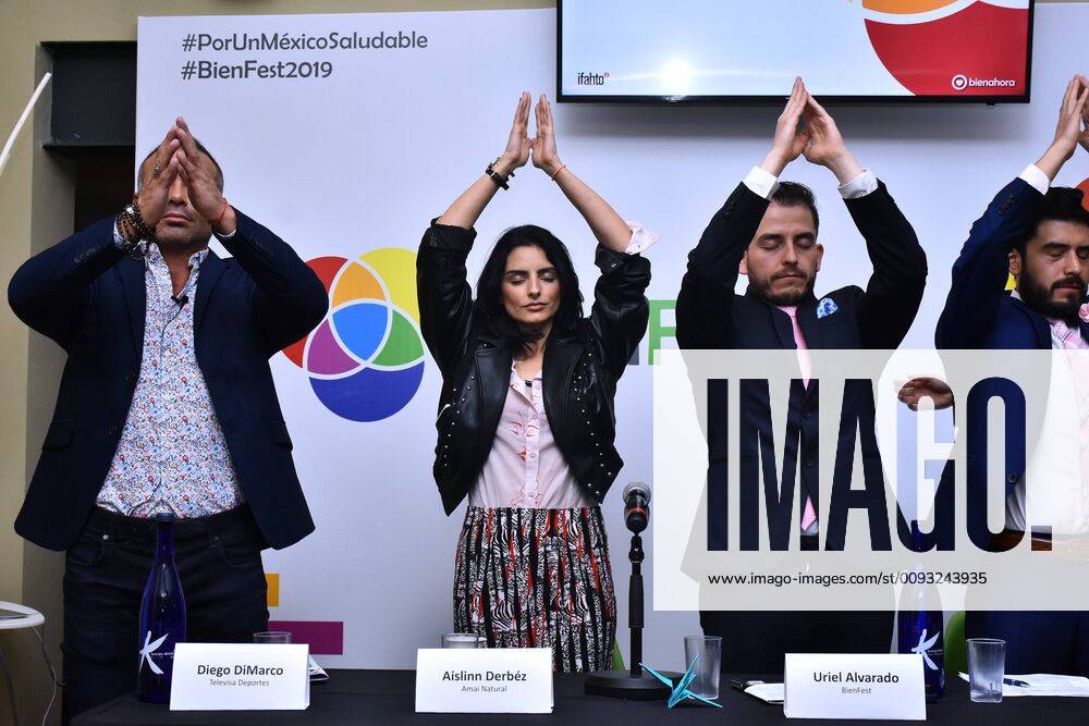 Bien Fest 2019 press conference MEXICO CITY, MEXICO - SEPTEMBER 3: Diego DiMarco and Actress Aislinn Derbez performing a yoga dynamic during a press conference to promote Bien Fest 2019 It is a festival to raise awareness among citizens to be in good health at Casa Zertu on September 3, 2019 in Mexico City, Mexico