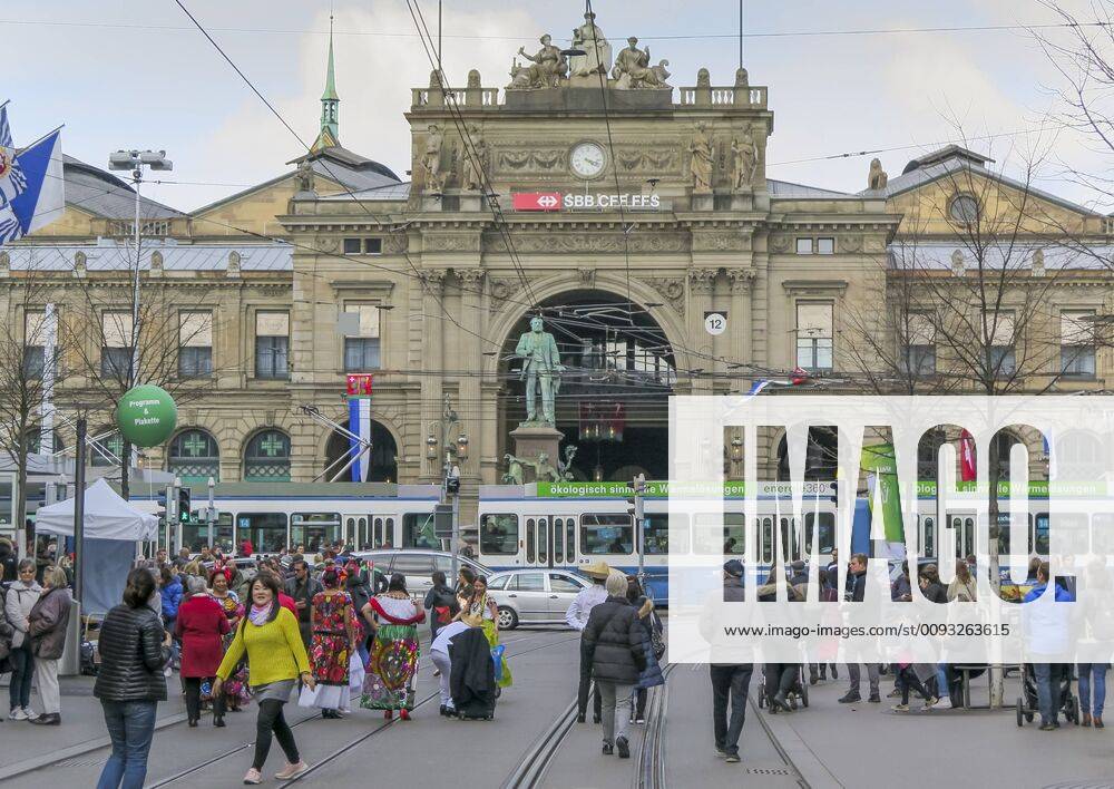 Central Station, Bahnhofplatz, Bahnhofstraße, Zurich, Switzerland