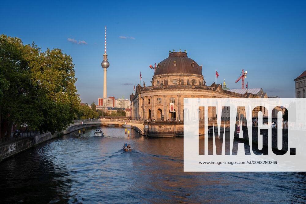 Bode Museum Germany, Berlin, 21 08 2019, view from the Ebertbrücke to the Bode Museum Kaiser Friedrich Museum , Monbijoubrücke, television tower, boats on the river Spree, Â