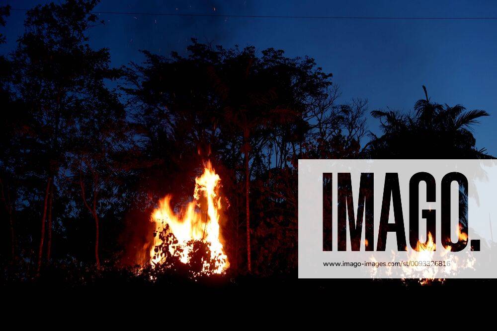 View of a fire in the city of Humaita, located in the southern state of Amazonas, Brazil, 08 September 2019. Fire in the Amazon !ACHTUNG: NUR REDAKTIONELLE NUTZUNG!