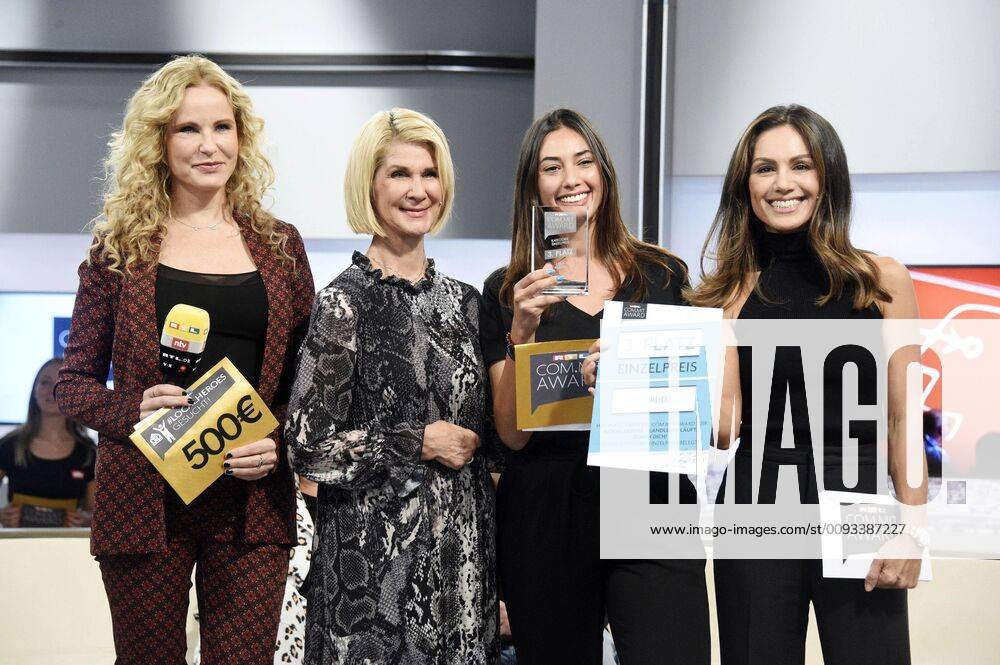 Katja Burkard, Brigitte Mohn, Leila Rudzki and Nazan Eckes with all prize winners at the RTL Com with Award ceremony at the IFA 2019 at the booth of n tv Berlin, 11 09 2019 Foto:xN.xKubelkax xFuturexImage