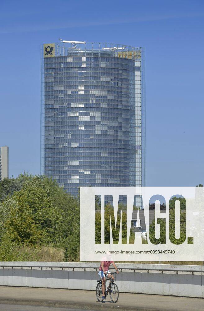Post Tower, headquarters of Deutsche Post DHL Group, Charles de Gaulle Strasse, Bonn, North Rhine-Westphalia, Germany