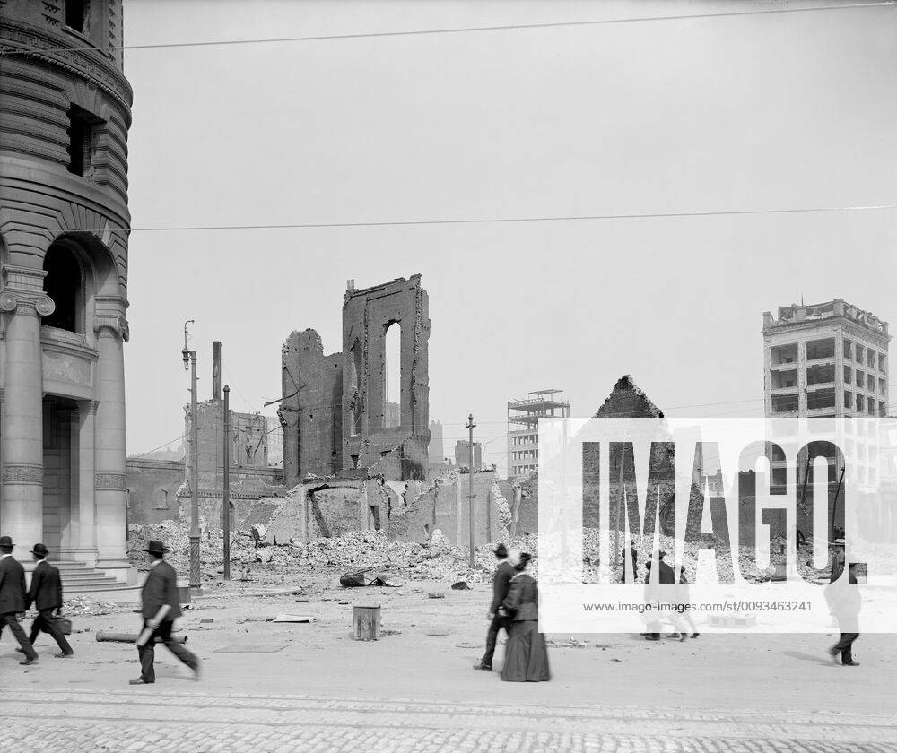 Post and Montgomery Streets at Corner of Market Street after Earthquake, San Francisco, California, USA, Detroit Publishing Company, 1906