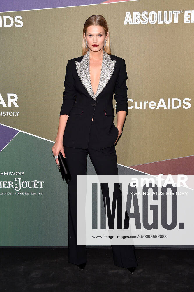Bilder des Jahres 2019, Entertainment 09 September Entertainment Themen der Woche KW38 Milan, Red Carpet amfAR Milan Fashion Week 2019 - Toni Garrn