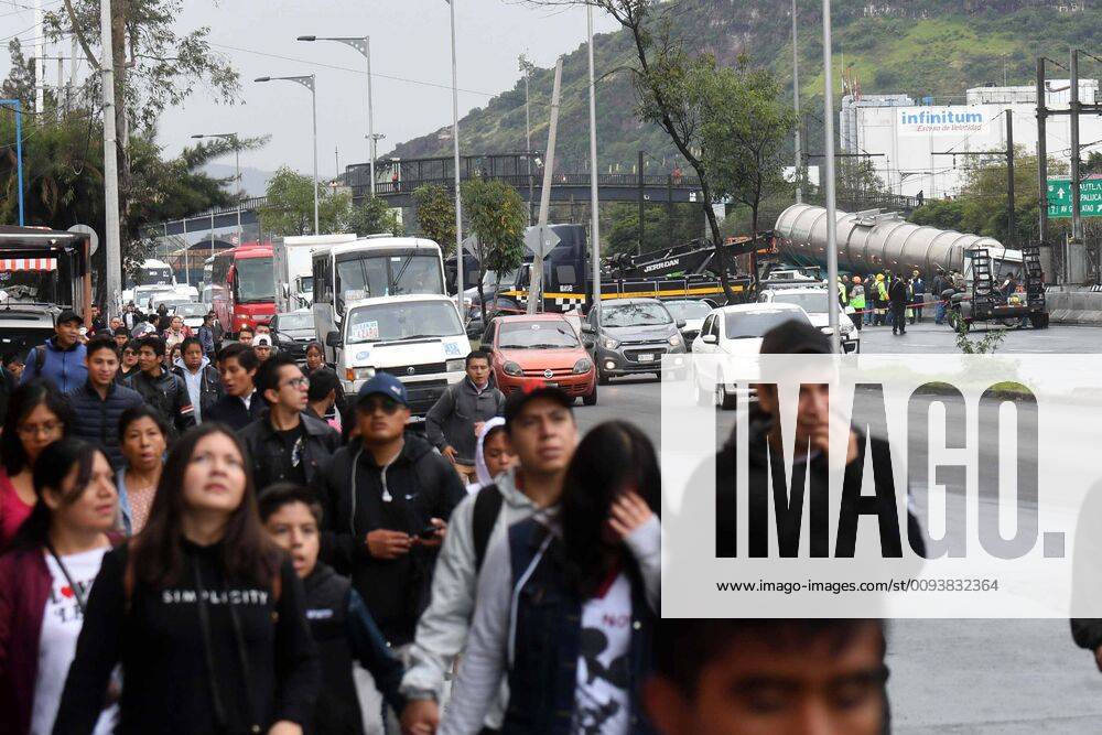 EUM20190929ACT05 JPG MEXICO CITY AccidentAccident Metro Trailer September 29, 2019 Pipa hits the retaining wall of the Tepalcates station of the Collective Transport Metro suspends service at the station of the Line A Photo Agency EL UNIVERSALArmando MartinezEELG - ZUMAu78_ 20190929_zaf_u78_017