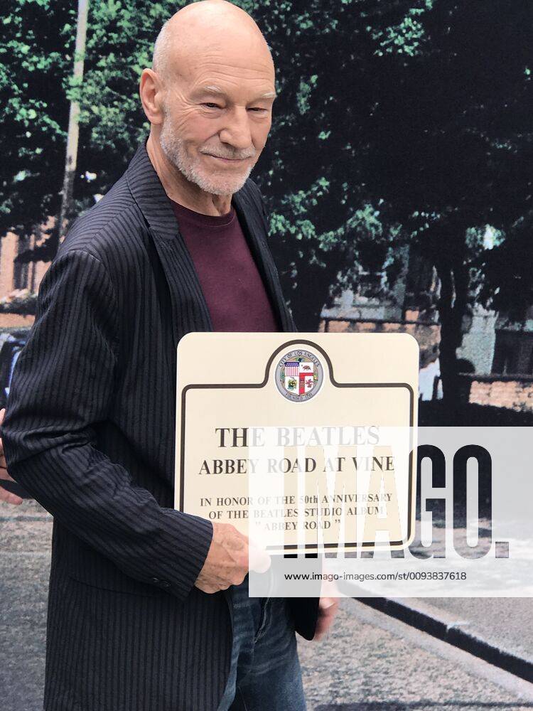 I16070CHW.50th Anniversary Celebration Of The Beatles Abbey Road in Hollywood .1700 Block of North Vine Street, Hollywood, California, USA .09 26 2019 .SIR PATRICK STEWART CELEBRATES THE 50TH ANNIVERSARY OF THE BEATLES STUDIO ALBUM ABBEY ROAD .©Clinton H.Wallace Photomundo International Photos Inc Hollywood USA - ZUMAw87_ 20190929_zaf_w87_020