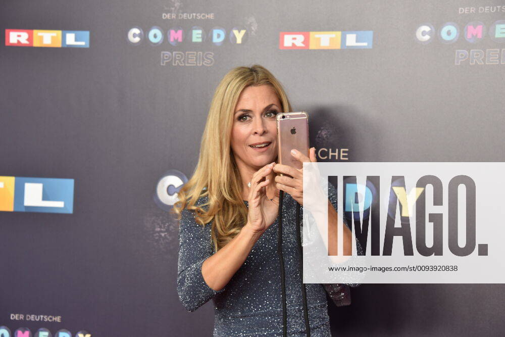 Tanja Lanaeus und Begleitung comes to Cologne on 02 10 2019 for the award of the 20 German Comedy Prize 2019, it is awarded annually to comedians, for comedy shows and moderations.