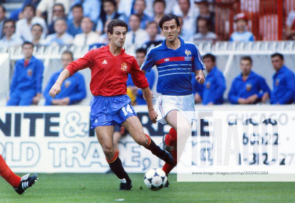 Fußball, EM Finale 1984 in Paris, Frankreich - Spanien Julio Alberto Moreno - Spain Battiston (France) - France vs. Spain - The European Championships Final 1984. Paris, France 27 06 84.