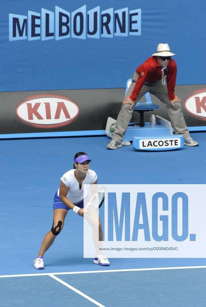 Melbourne, Australia. Na Li in action during Day 3 of the women s second round game. Rod Laver Arena at the Australian Open Blakemanx ActionPlus11235598