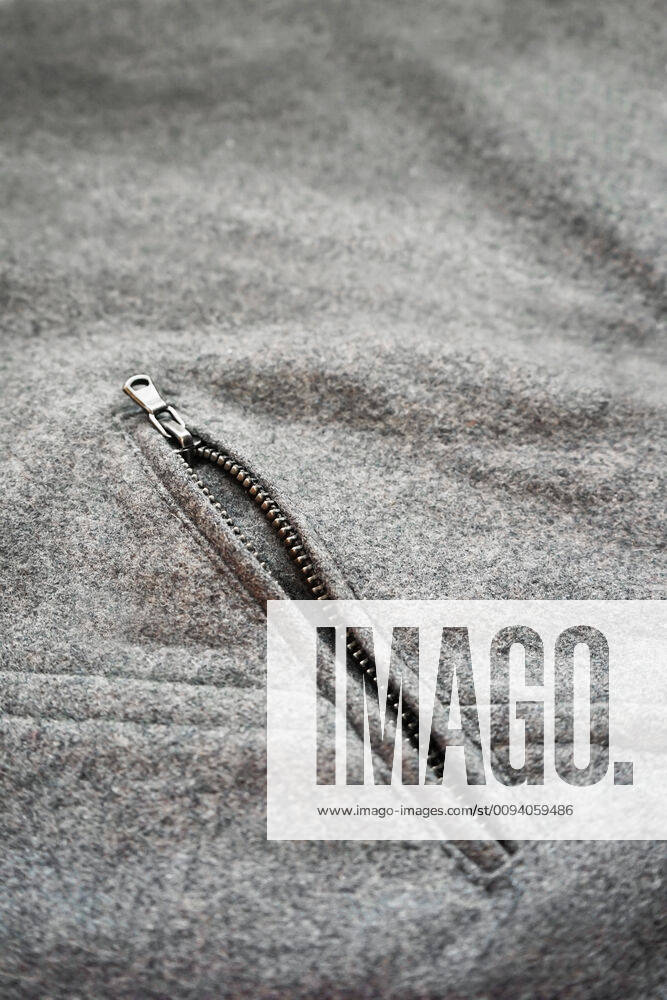 Detail of a classic cloth coat INH_61508_01359