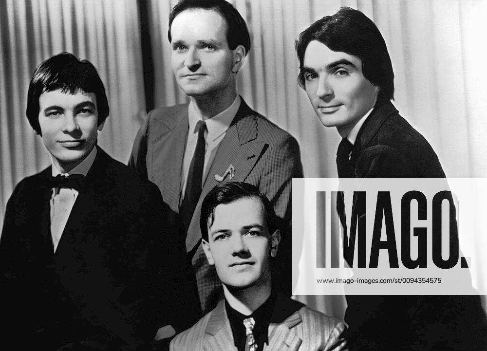 Karl Bartos, Florian Schneider, Ralf Hutter & Wolfgang Flur Kraftwerk, Pop Group 01 May 1974