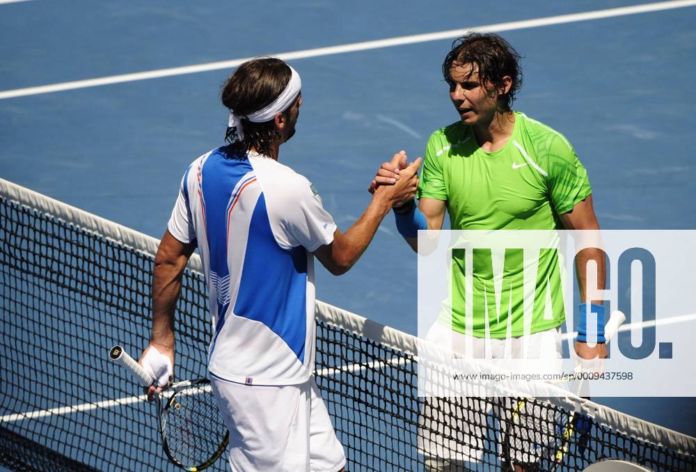 Melbourne, Australia. Feliciano Lopez (ESP) V Rafael Nadal (ESP). Nadal defeats Feliciano 6-4, 6-4, 6-2 on Rod Laver Arena at the Australian Open Blakemanx ActionPlus20214259