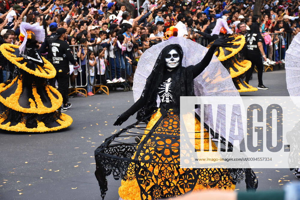 Day of the Dead International Parade in Mexico City MEXICO CITY, MEXICO - OCTOBER 27: Participants take part during the commemorative Day of the Dead International Parade as part of celebrations of the mexican traditions Day of the Dead (Dia de Muertos) at Hemiciclo a Juarez on October 27, 2019 in Mexico City, Mexico