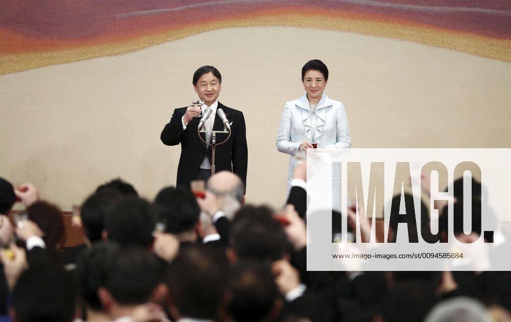 Japanese imperial banquet Japan s Emperor Naruhito and Empress Masako toast at a court banquet at the Imperial Palace in Tokyo on Oct. 29, 2019, the third such event following the emperor s enthronement ceremony on Oct. 22. (Pool photo)