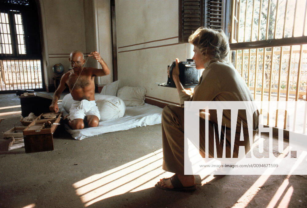 OSCARS. Bester Hauptdarsteller. Preisträger 1981-1990 Ben Kingsley & Candice Bergen Characters: Mohandas Karamchand Gandhi, Margaret Bourke-White Film: Gandhi (UK IND 1982) Director: Richard Attenborough 30 November 1982 Ben Kingsley, Candace Bergen