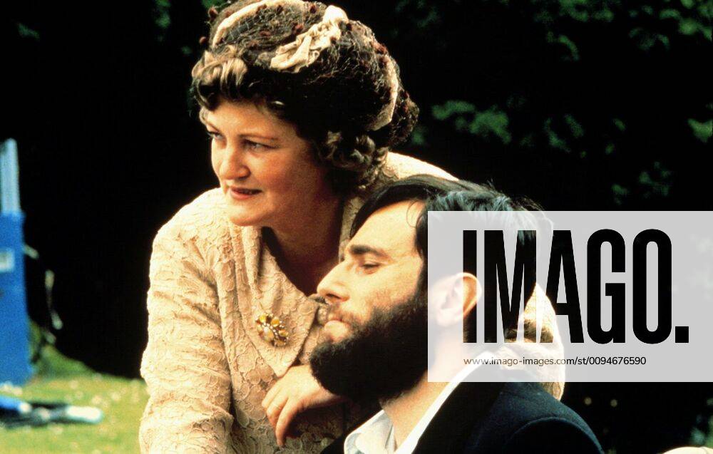 Brenda Fricker & Daniel Day-Lewis Characters: Mrs. Brown & Christy Brown Film: My Left Foot (UK IRL 1989) Director: Jim Sheridan 24 February 1989