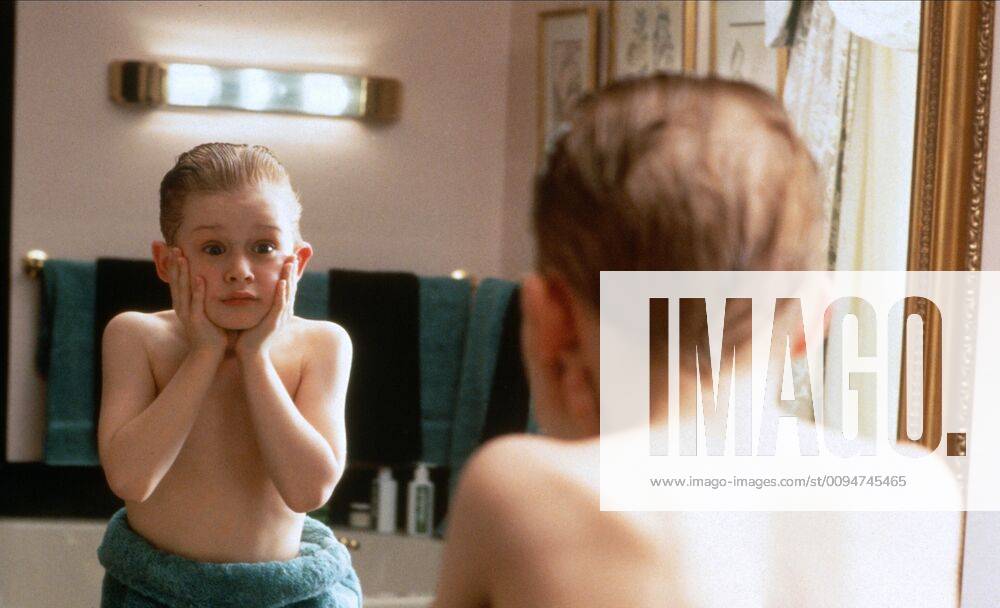 Macaulay Culkin Characters: Kevin McCallister Film: Home Alone (USA 1990) Director: Chris Columbus 10 November 1990