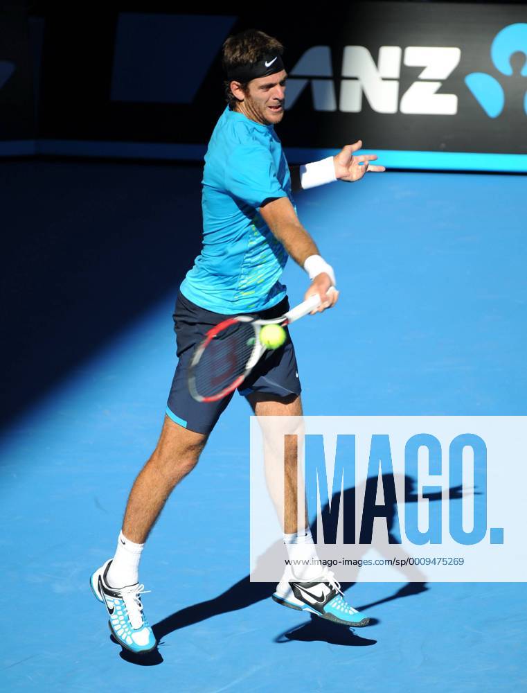 (120124) -- MELBOURNE, Jan. 24, 2012 (Xinhua) -- Juan Martin Del Potro of Argentina hits a return during the men s singles quarterfinals match at the 2012 Australian Open tennis tournament in Melbourne, Australia, Jan. 24, 2012. (Xinhua Guo Yong) (jyc) AUSTRALIA-MELBOURNE-TENNIS-AUSTRALIAN OPEN-MEN S SINGLES