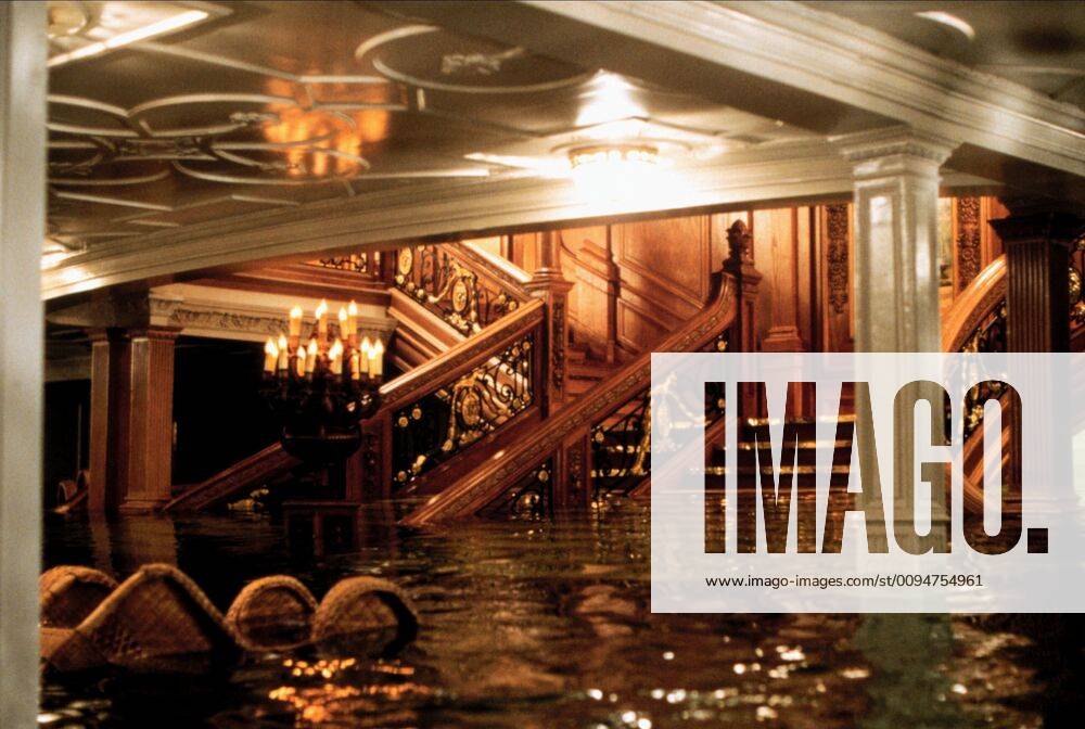 Sinking Scene Film: Titanic (USA 1997) Director: James Cameron 01 November 1997