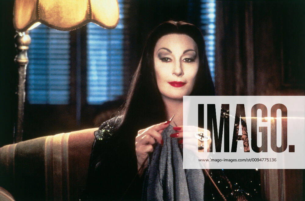Anjelica Huston Characters: Morticia Addams Film: Addams Family Values (USA 1993) Director: Barry Sonnenfeld 19 November 1993
