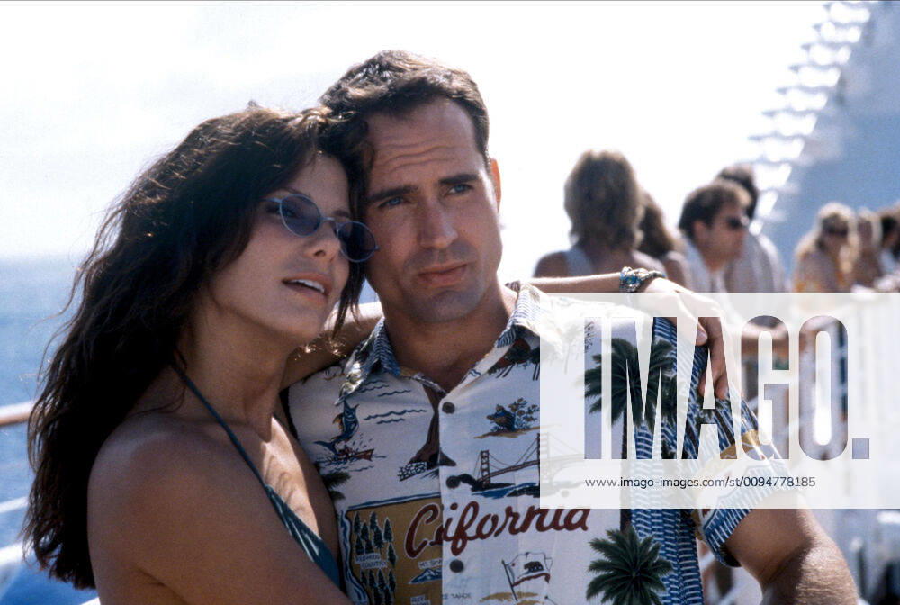 Sandra Bullock & Jason Patric Characters: Annie, Officer Alex Shaw Film: Speed 2: Cruise Control (USA 1997) Director: Jan De Bont 13 June 1997 sandra bullock, jason patrick Directed by Jan de Bont