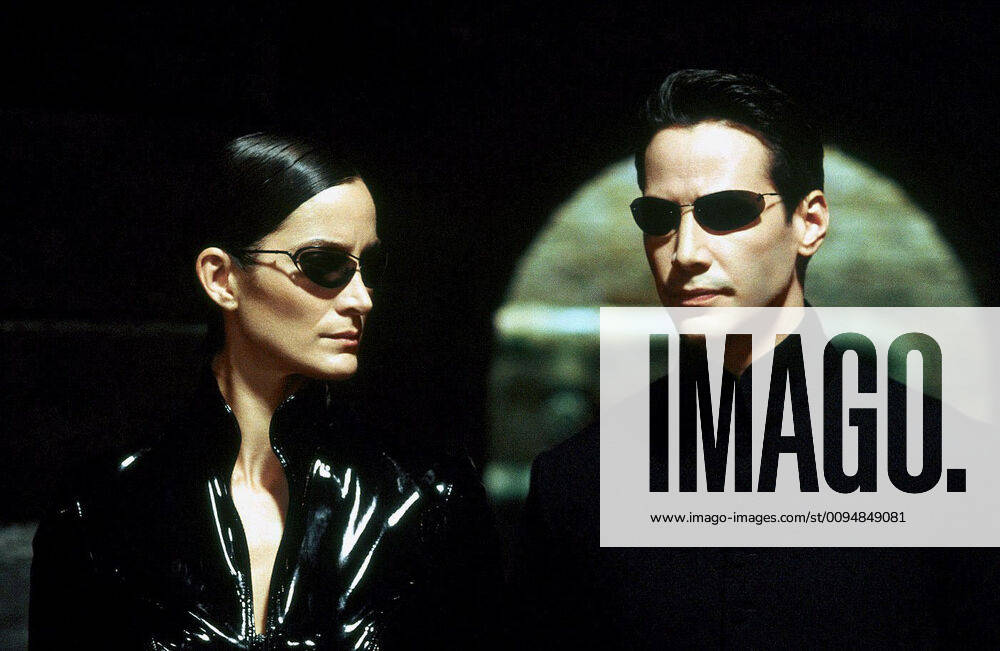 Carrie-Anne Moss & Keanu Reeves Characters: Trinity & Neo Film: The Matrix Reloaded (USA AUS 2003) Director: Andy Wachowski, L. Wachowski 07 May 2003