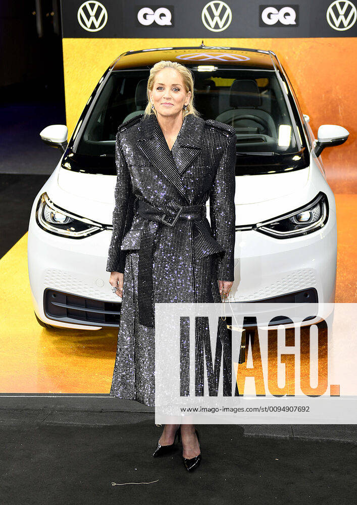Entertaiment , GQ Men of the Year Awards 2019, v l Sharon Stone Award Winner Category Woman of the Year Berlin Mitte