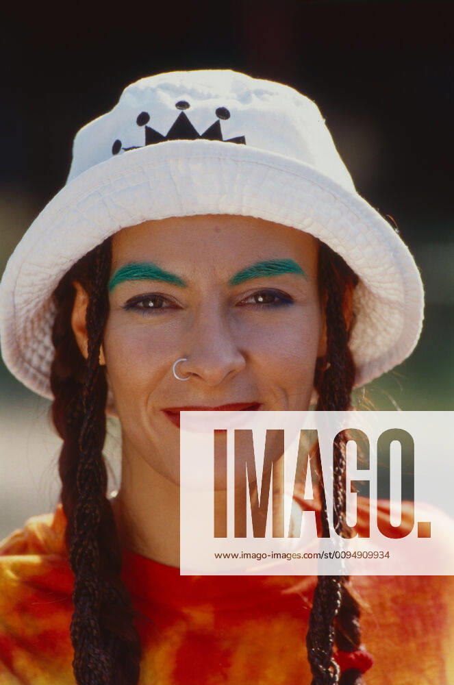 Marusha, deutsch griechische DJane, Moderatorin und Produzentin in Berlin, Deutschland 1994. German Greek DJane, presenter and producer Marusha at Berlin, Germany 1994.