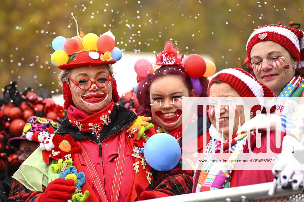 Jecken at the opening of the Cologne Carnival on the Heumarkt Cologne, 11 11 2019 Foto:xJ.xFuturexImage