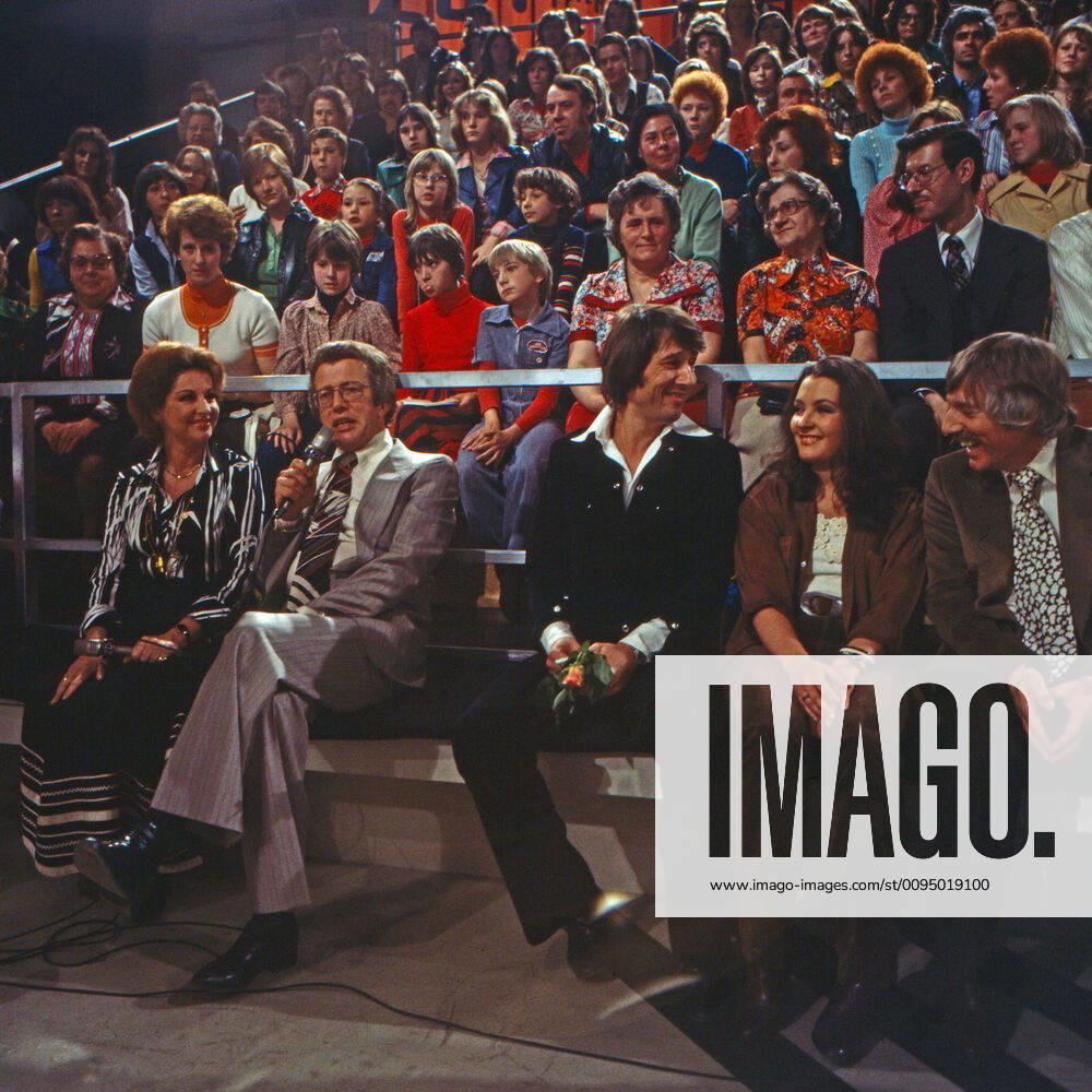 ZDF Hitparade, Musiksendung, Deutschland 1969 - 2000, Miwirkende: Johanna von Koczian, Dieter Thomas Heck, Udo Jürgens, Uschi, Henry Valentino Nur redaktionelle Nutzung. Editorial usage only.