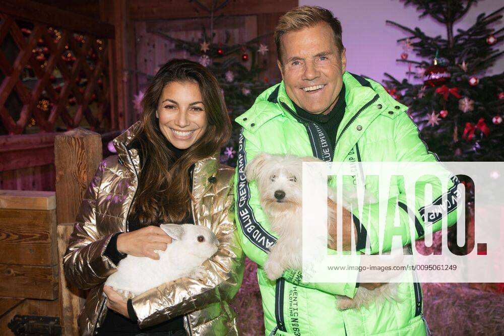 Voreröffnung Weihnachtsmarkt Gut Aiderbichl in Henndorf Foto: Gut Aiderbichl 12.11.2019 im Bild v.l.n.r.: Dieter Bohlen und Freundin Carina Henndorf bei Salzburg Gut Aiderbichl Österreich Gut Aiderbichl PoolFoto