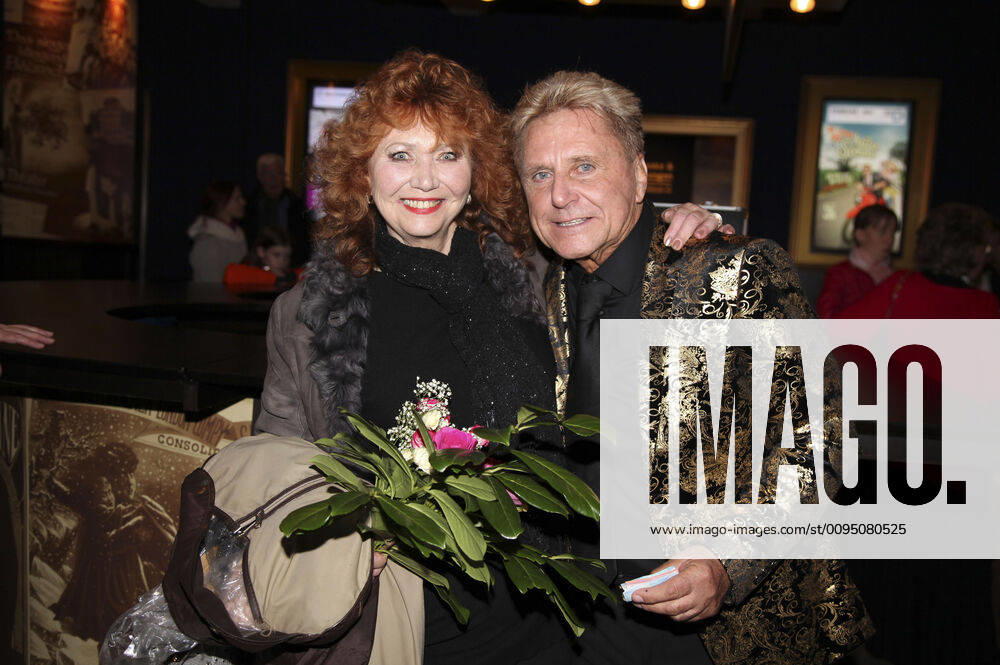 Regina Thoss and Hans Jürgen Beyer at the recording of the TV show Wiedersehen der Ostlegenden at the Boulevardtheater Dresden, 13 11 2019 Foto:xM.xWehnertx xFuturexImage