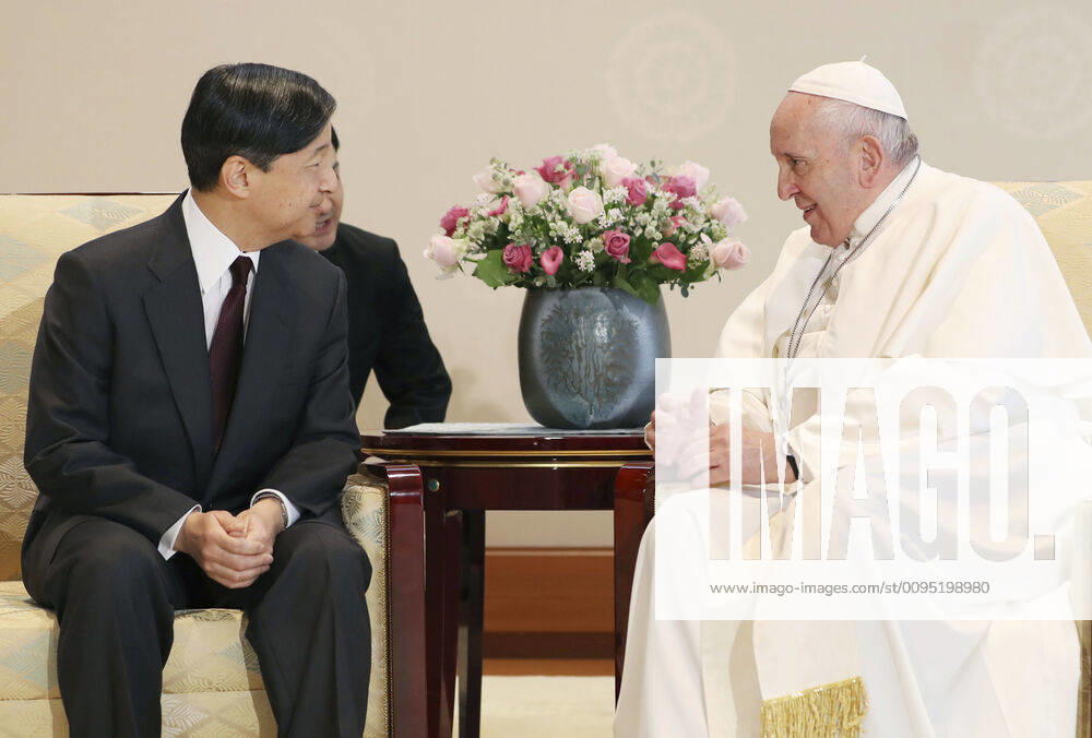Bilder des Jahres 2019, Entertainment 11 November Entertainment Themen der Woche KW48 Pope Francis in Japan Pope Francis (R) and Japanese Emperor Naruhito hold talks at the Imperial Palace in Tokyo on Nov. 25, 2019. (Pool photo)