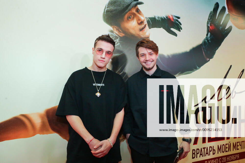 Alexei Grechanik (L) and Rustam Agayev of the Alex & Rus duo attend the Moscow premiere of Vasily Chiginsky s sport drama film Lev Yashin, the Dream Goalkeeper at Karo 11 Oktyabr Cinema. Vyacheslav Prokofyev TASS TS0C4A6A