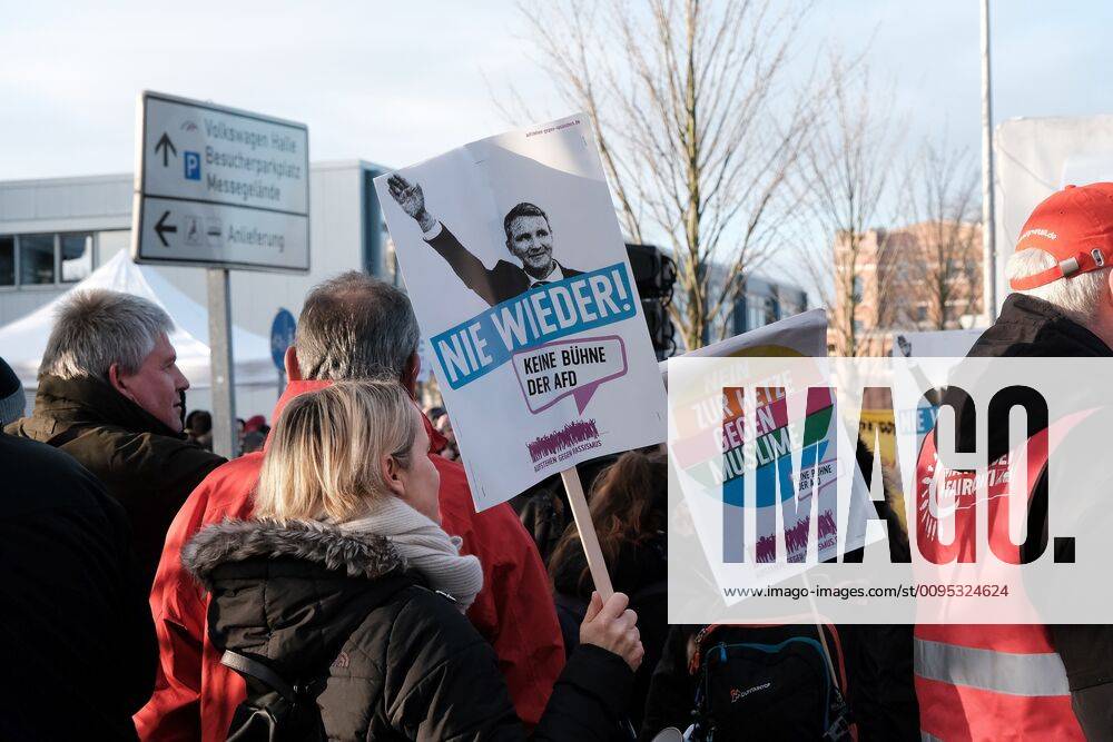 Braunschweig AfD Federal Party Congress Braunschweig Numerous demonstrators demonstrate against the AFD