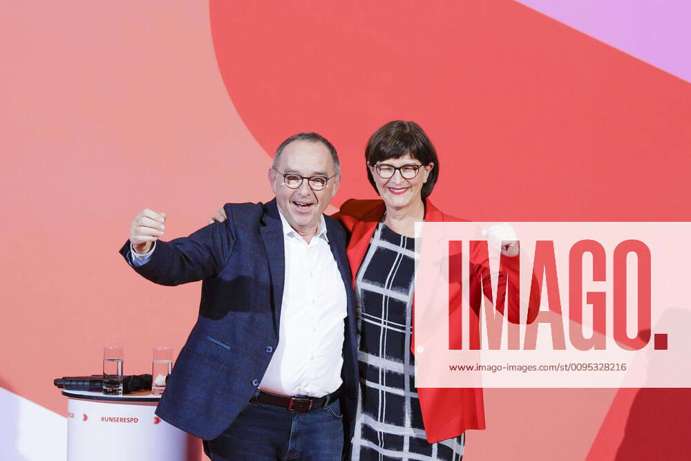 Norbert Walter Borjans and Saskia Esken cheer after announcement of voting results Berlin, 30 11 2019 Berlin Germany