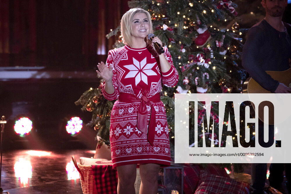 Beatrice Egli at the ZDF TV Spendengala The most beautiful Christmas hits live from the Bavaria Studios Geiselgasteig near Munich, 04 12 2019 Foto:xA.xFuturexImage