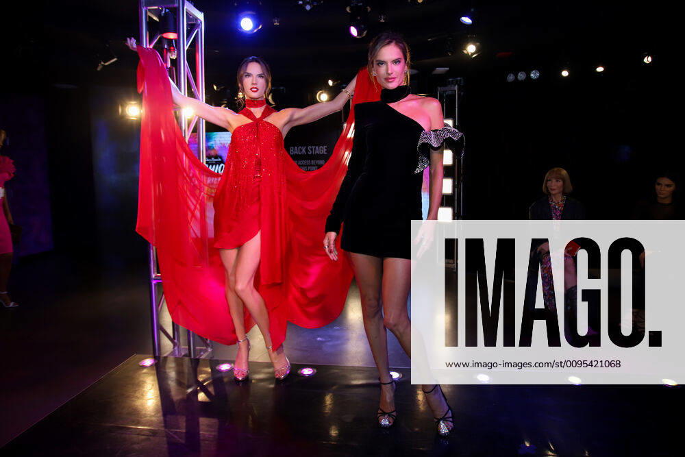 Alessandra Ambrosio, Brazilian model during the launch of her Wax statue at the Madame Tussauds Museum in New York this Thursday, 05. New York ESTADOS UNIDOS - ZUMAc233 45417344st