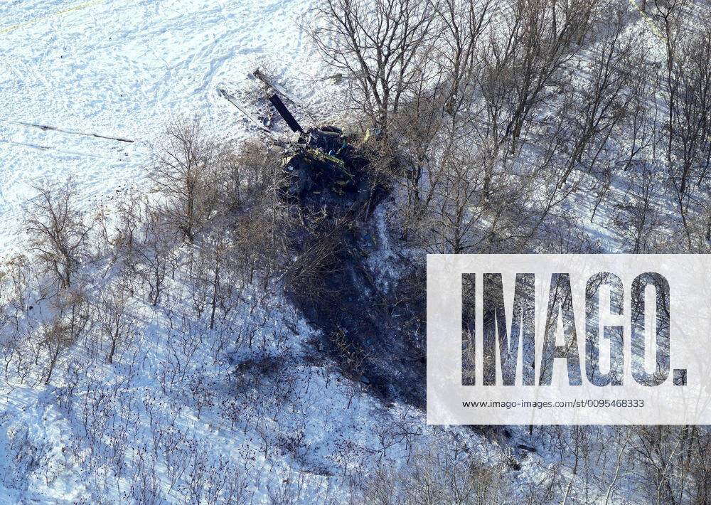 The crash site of a Minnesota National Guard Blackhawk helicopter that killed three service members Thursday afternoon was found in the trees on the edge of a farm field southwest of Marty MN. ( Minneapolis Star Tribune TNS Kimball USA - ZUMAm67_ 20191206_zaf_m67_021