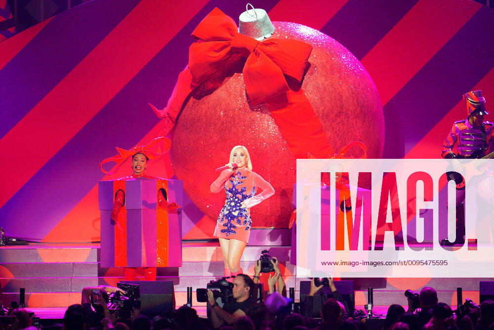 LOS ANGELES, CA - DECEMBER 6TH: Katy Perry performs at the 2019 KIIS FM s iHeartRadio Jingle Ball held at the The Forum in Los Angeles, California on December 6, 2019.